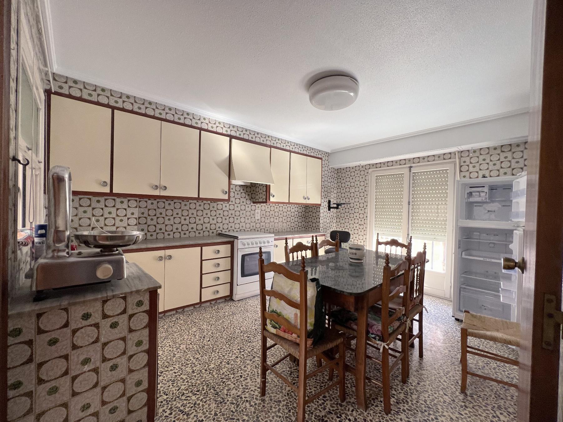 For sale of apartment in Elche-Elx