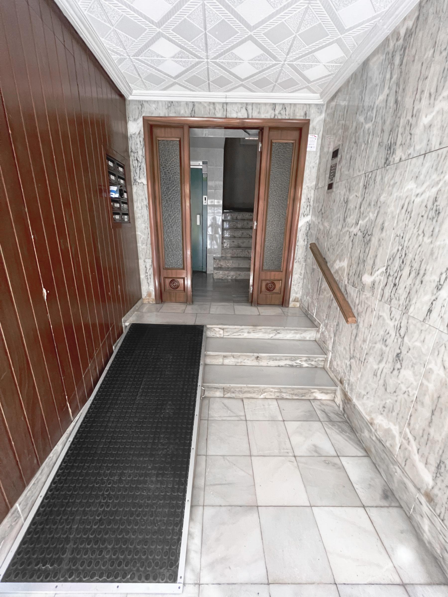 For sale of apartment in Elche-Elx