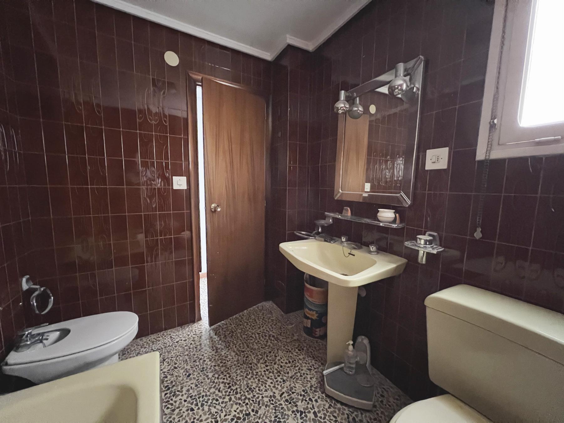 For sale of apartment in Elche-Elx