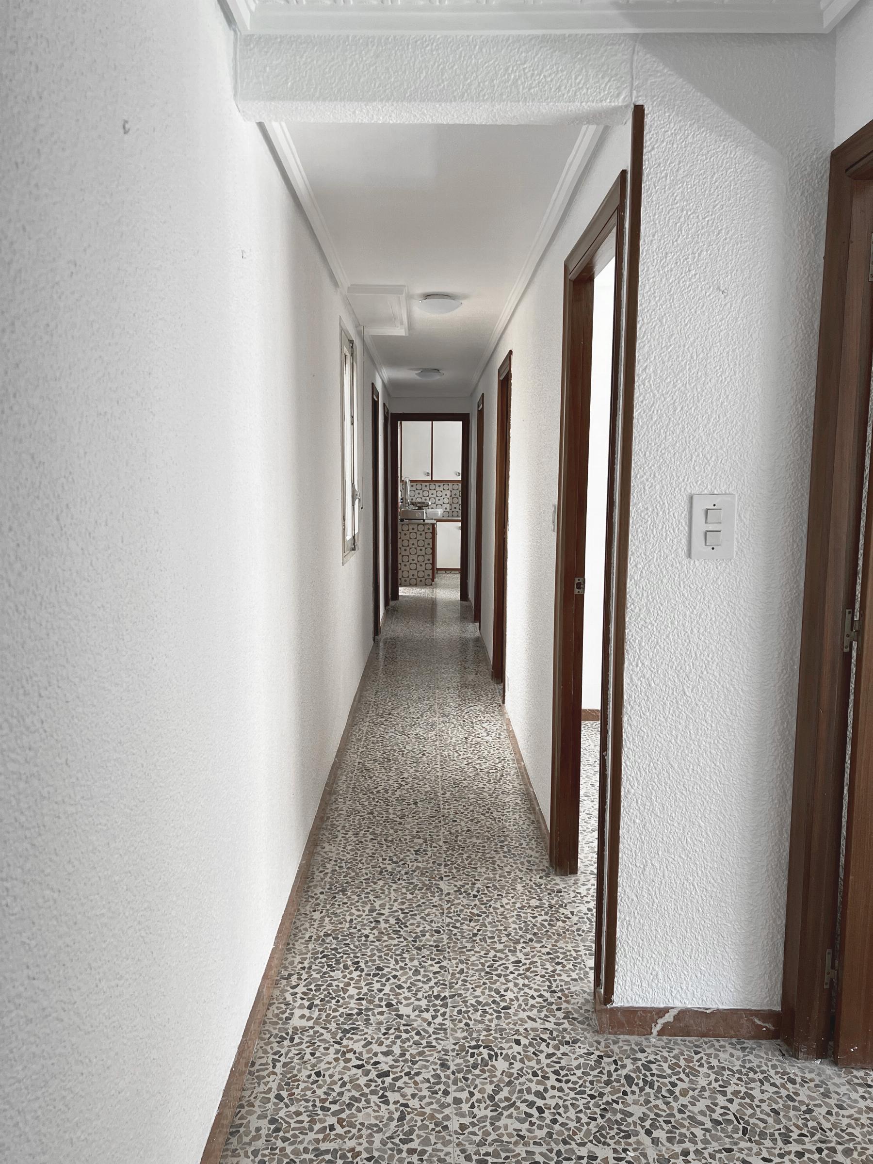 For sale of apartment in Elche-Elx