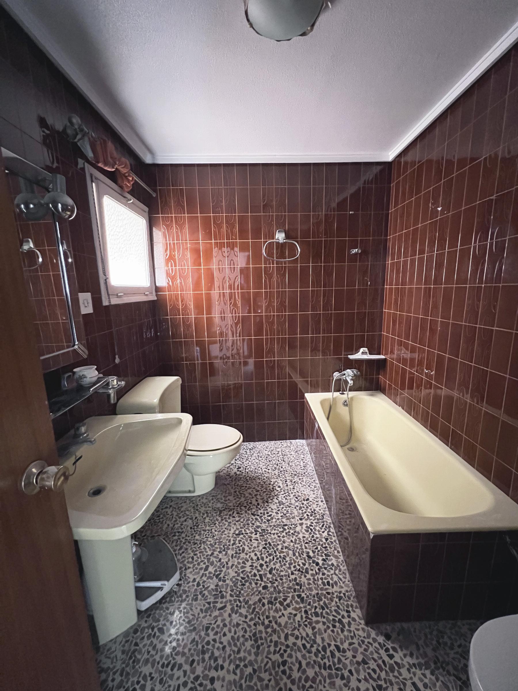For sale of apartment in Elche-Elx