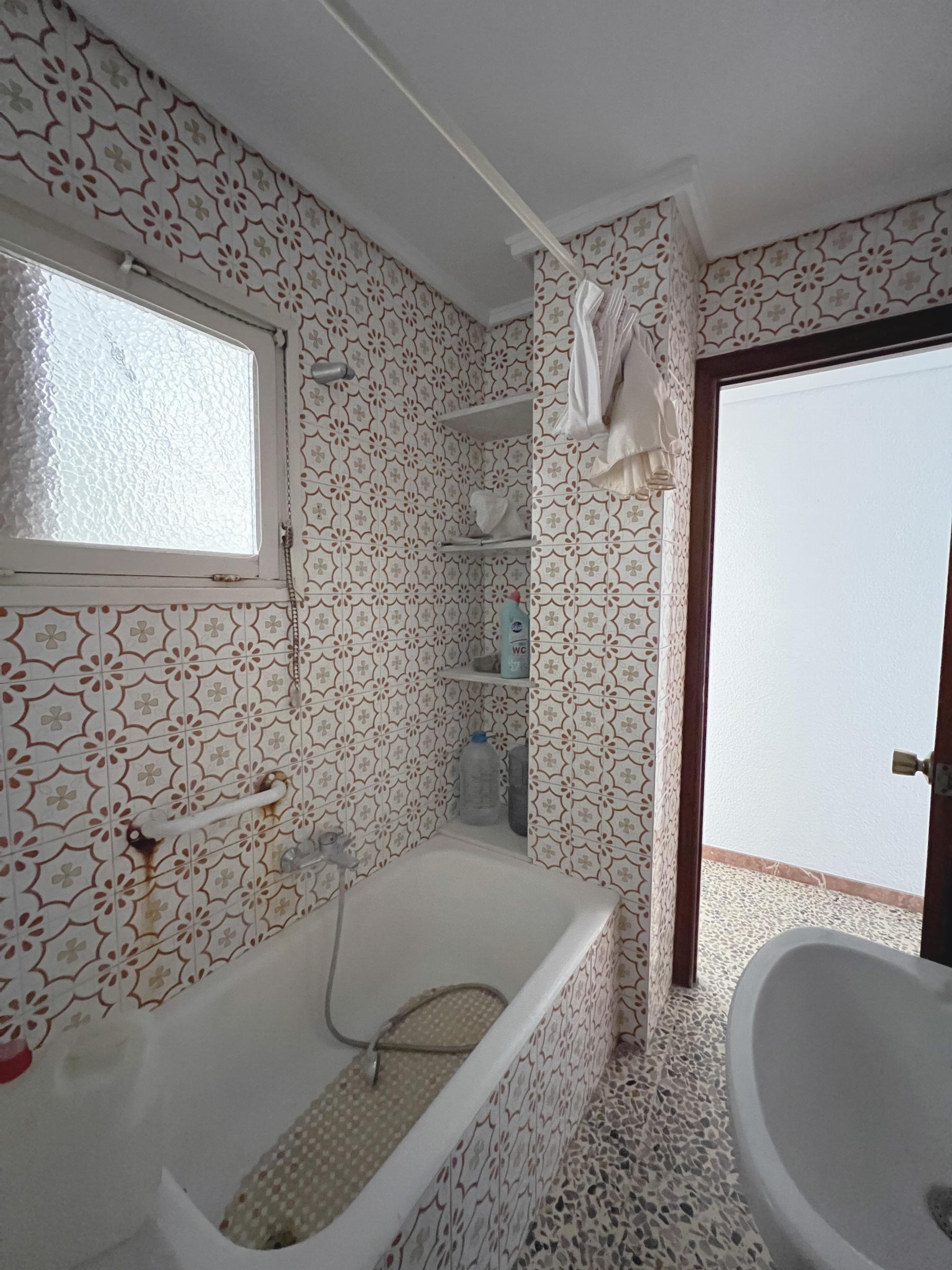 For sale of apartment in Elche-Elx
