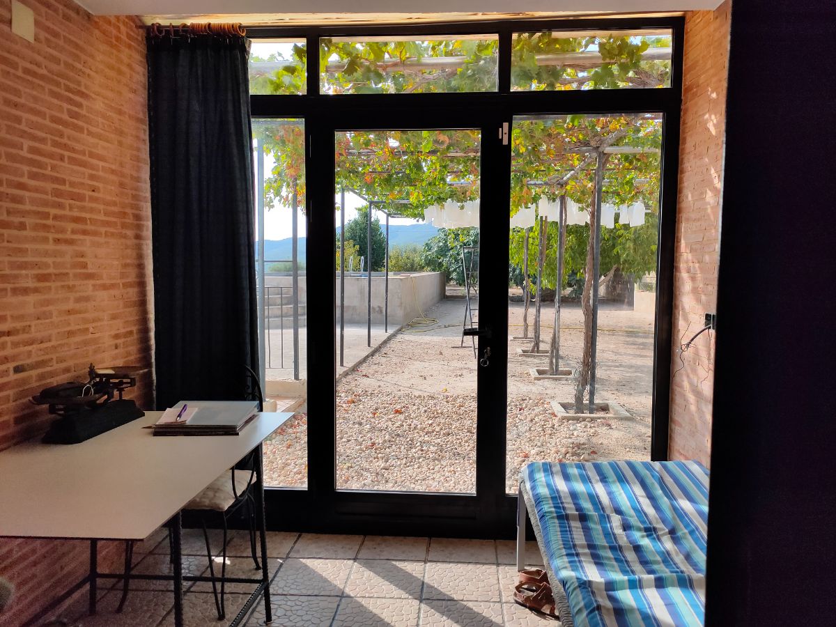 For sale of chalet in Castalla