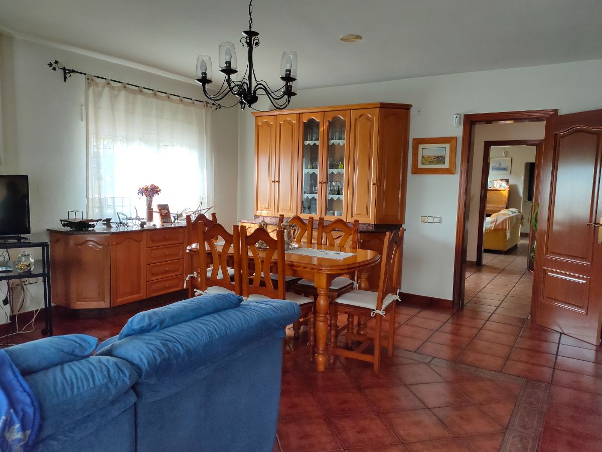For sale of chalet in Castalla