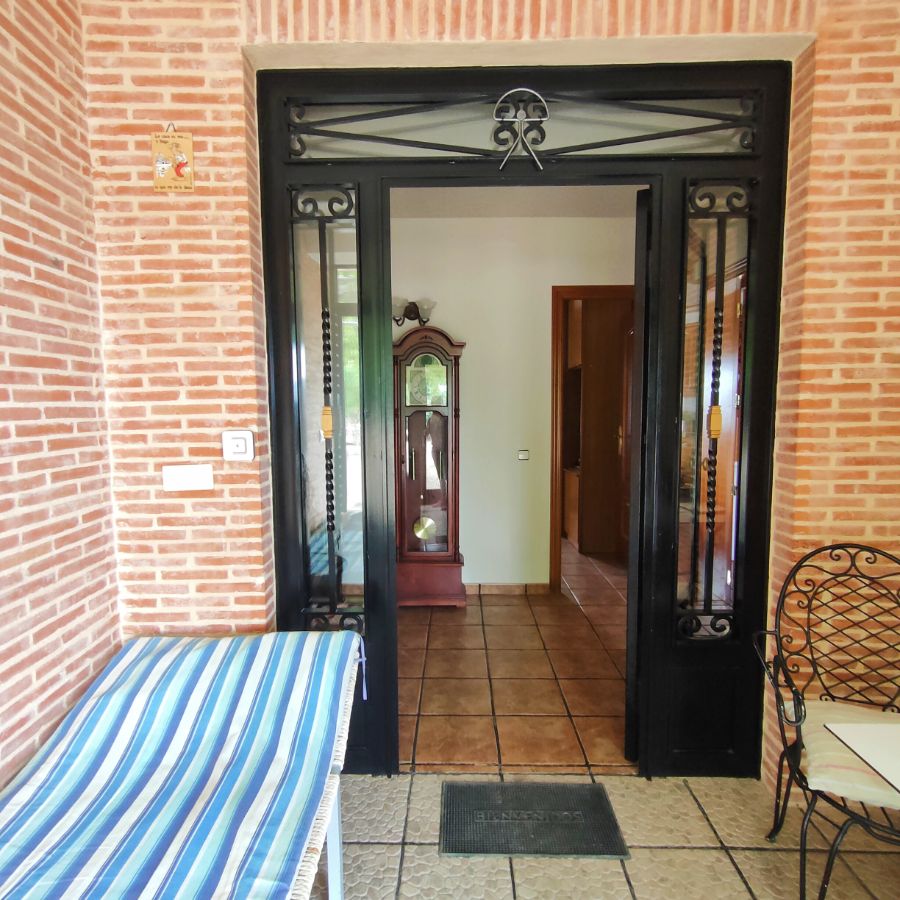 For sale of chalet in Castalla