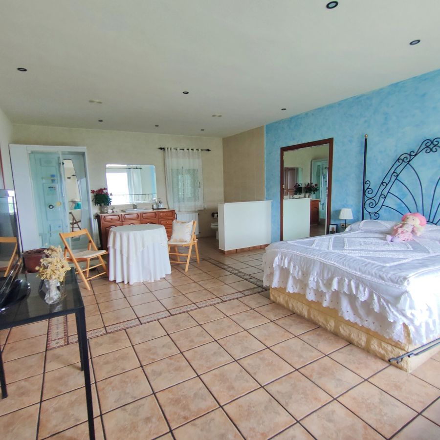 For sale of chalet in Castalla