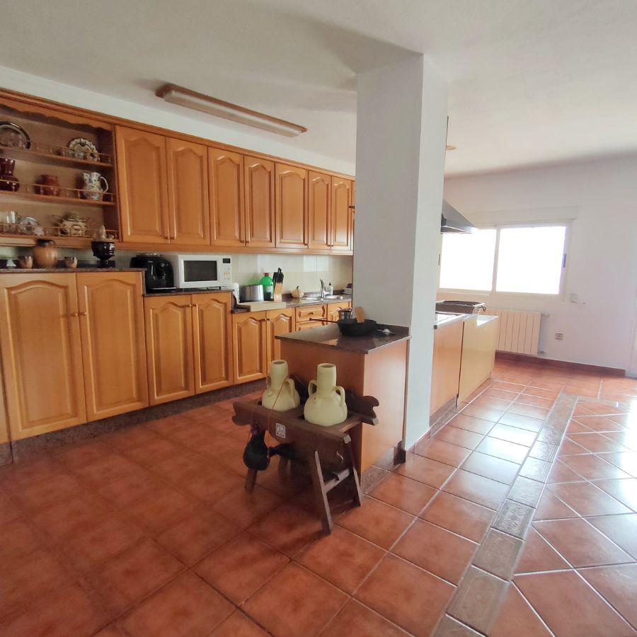 For sale of chalet in Castalla