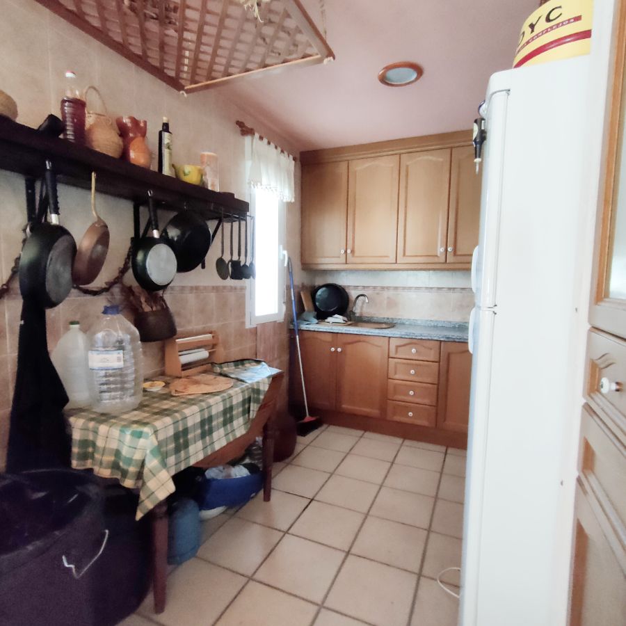 For sale of chalet in Petrer