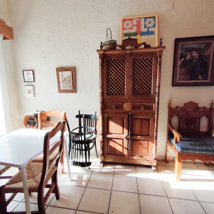 For sale of chalet in Petrer