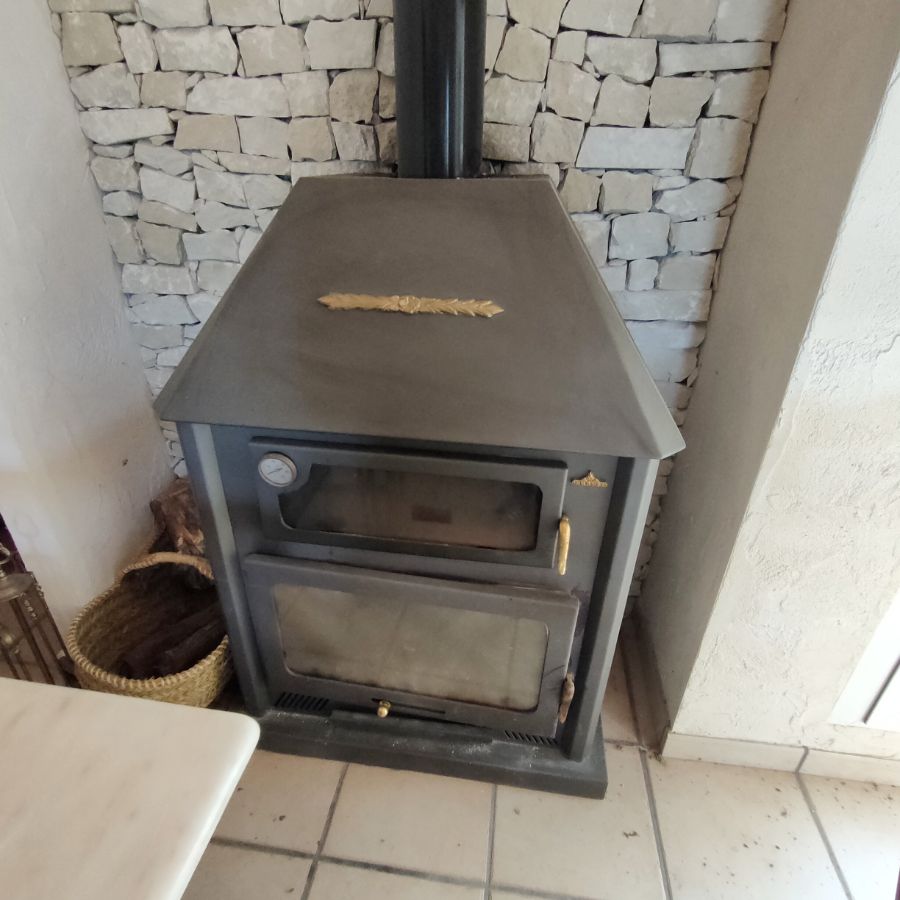 For sale of chalet in Petrer