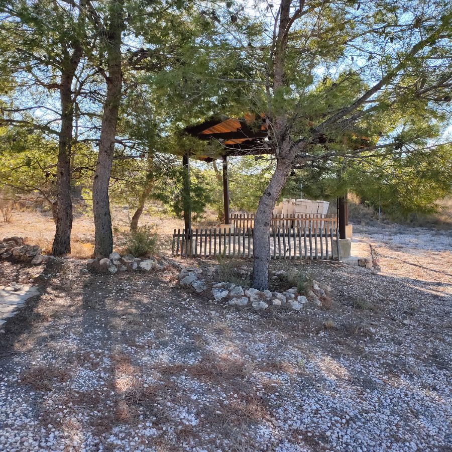 For sale of chalet in Petrer
