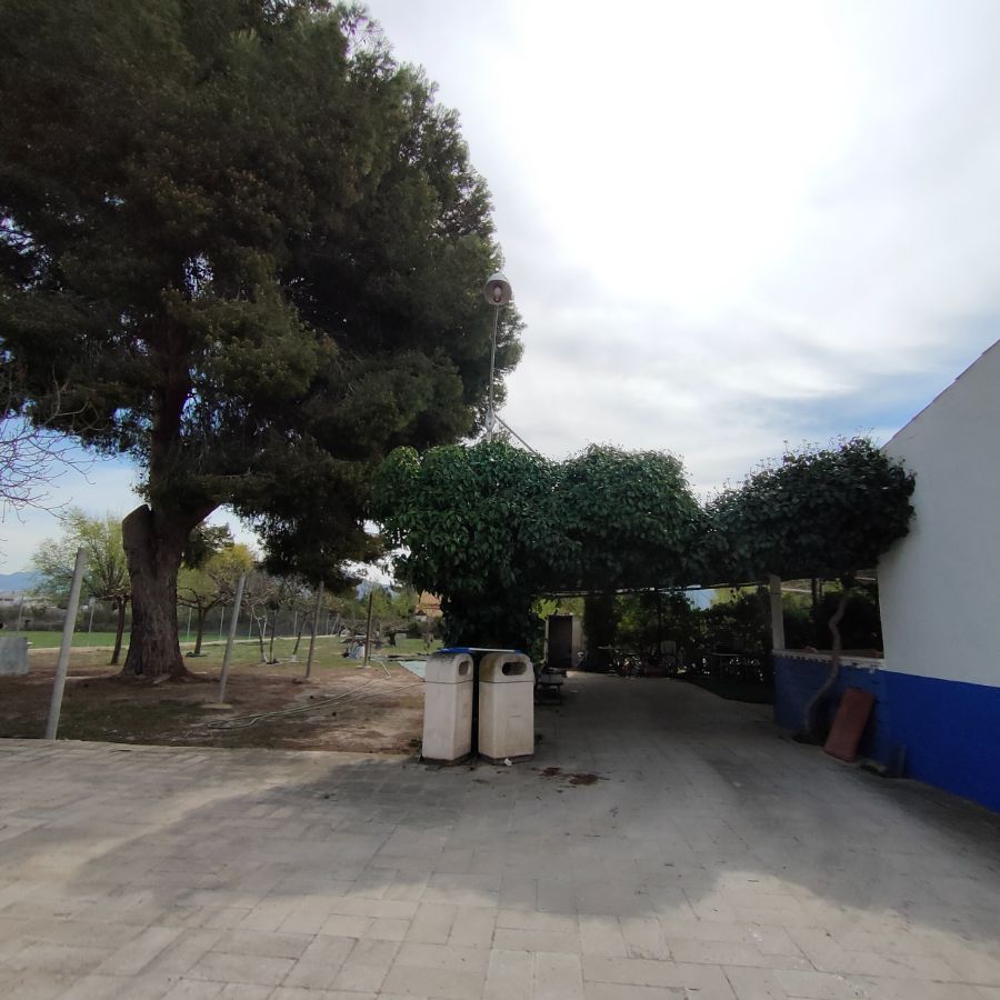 For sale of chalet in Villena