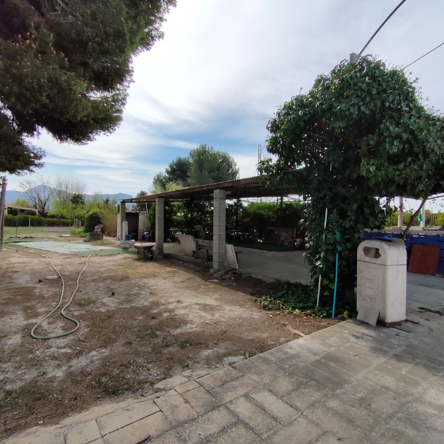 For sale of chalet in Villena