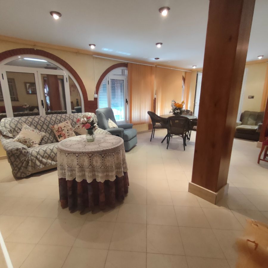 For sale of chalet in Algueña