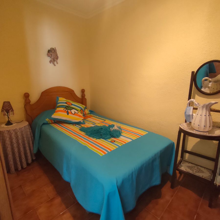 For sale of chalet in Algueña
