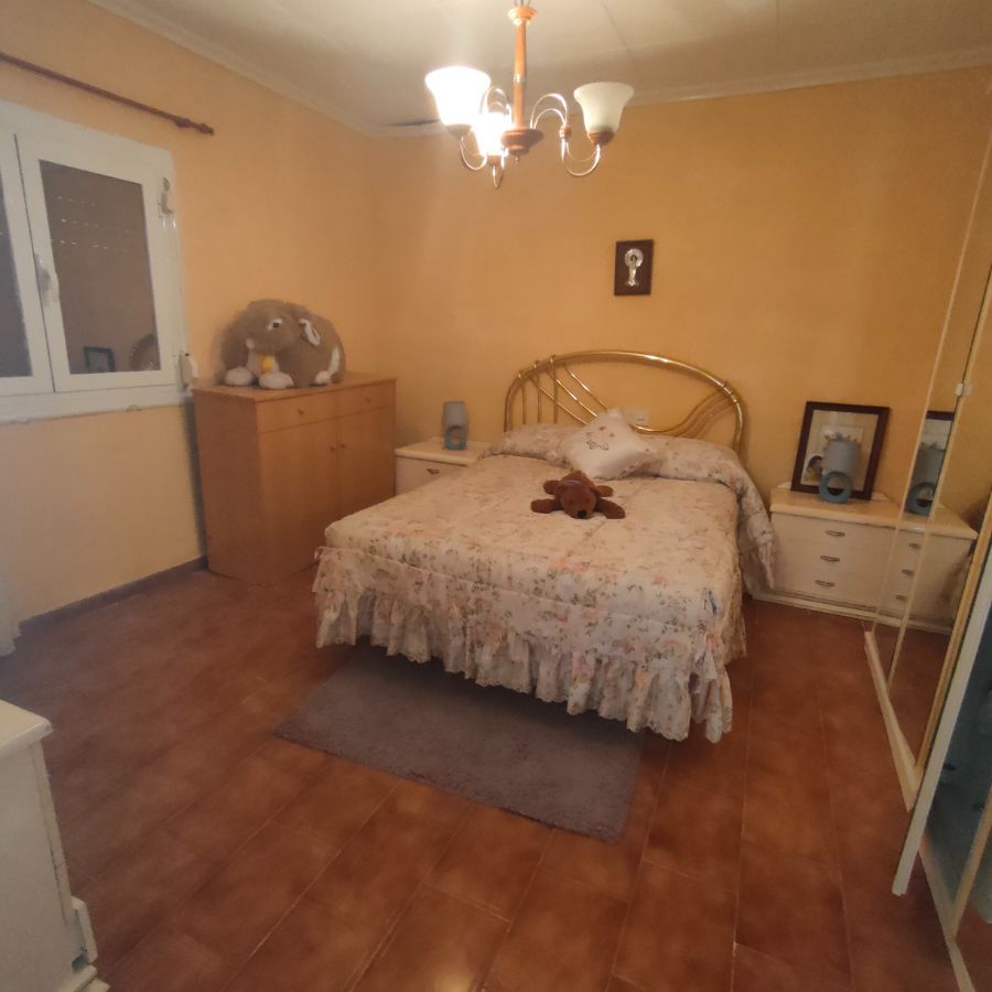 For sale of chalet in Algueña