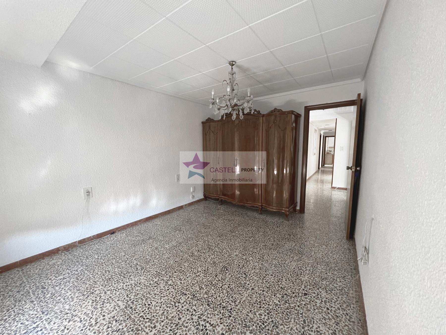 For sale of apartment in Elche-Elx