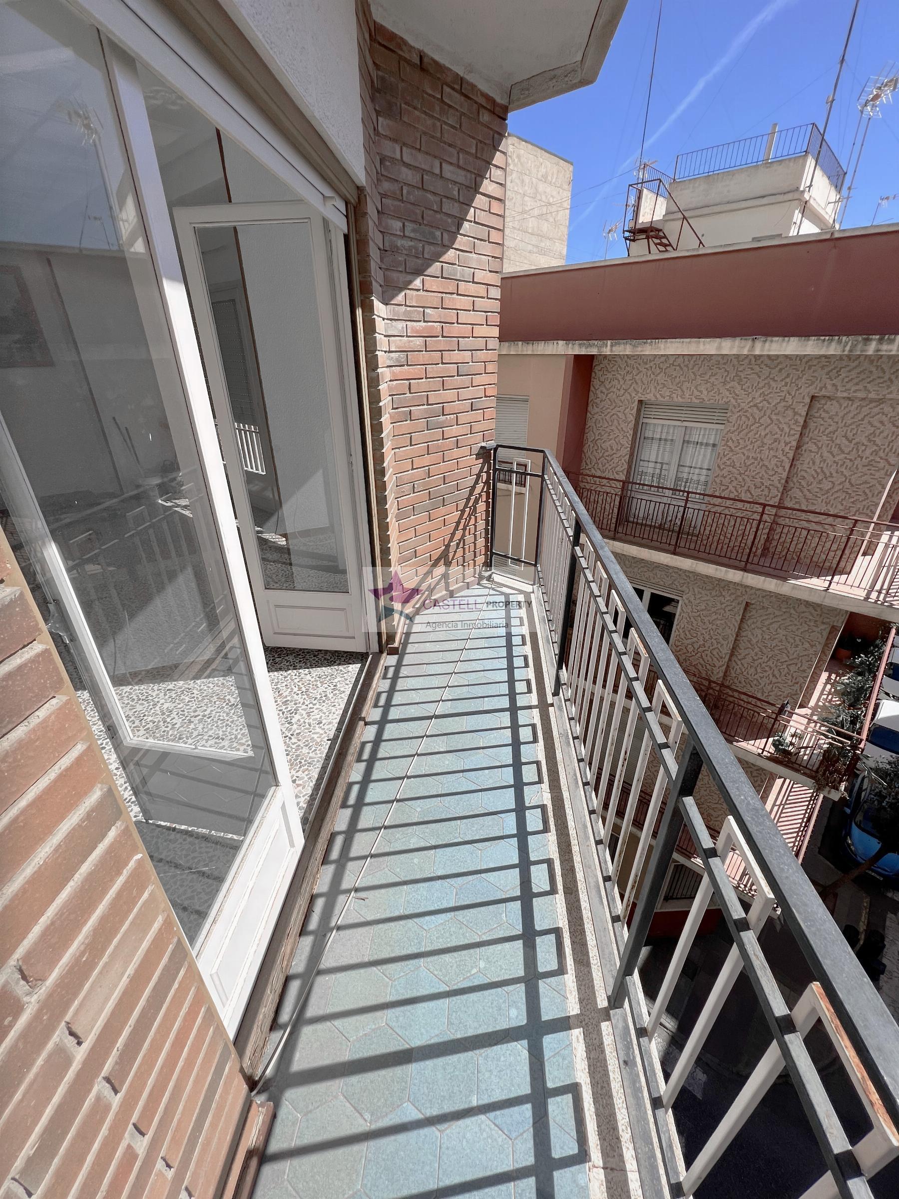 For sale of apartment in Elche-Elx