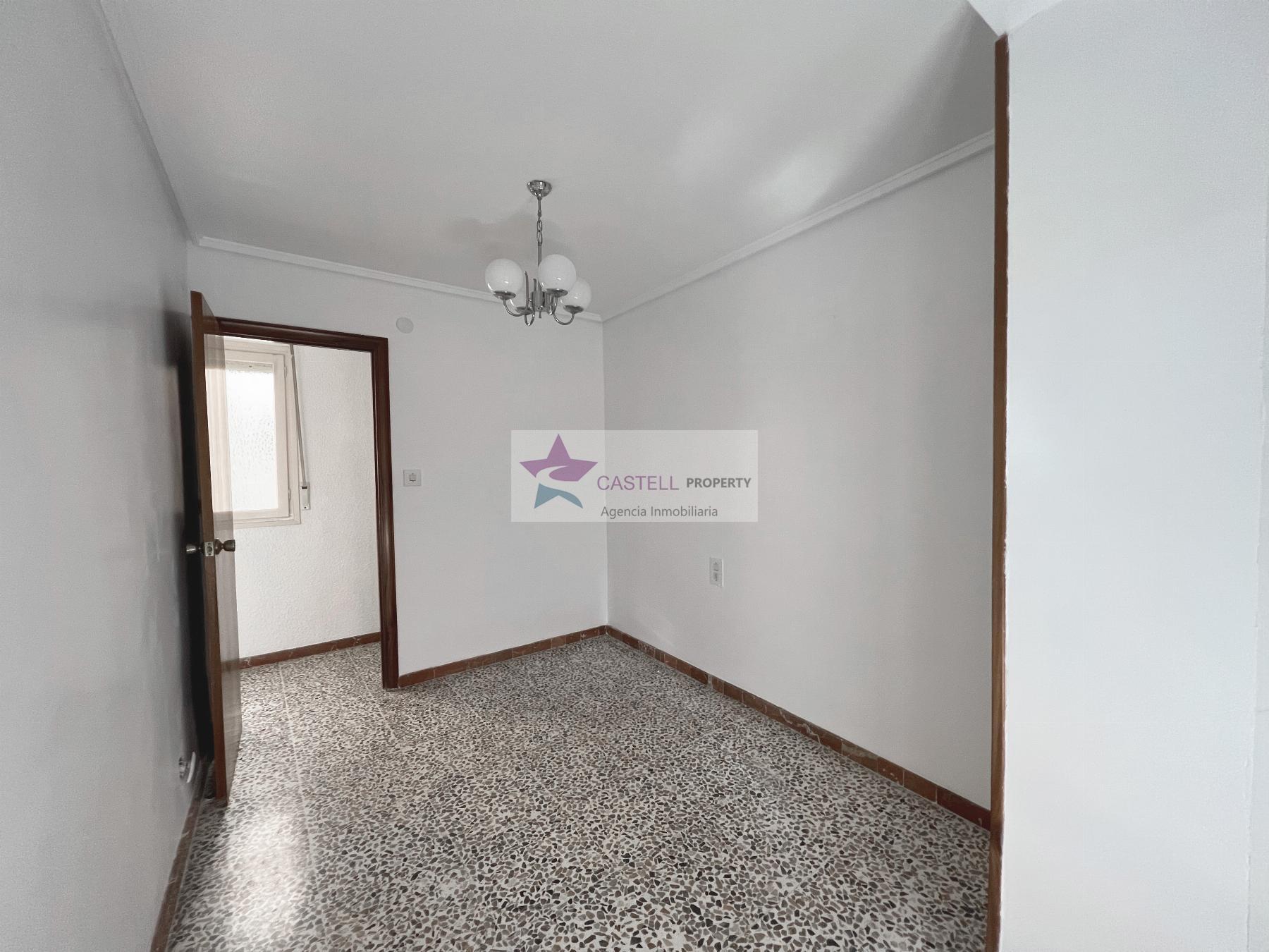 For sale of apartment in Elche-Elx