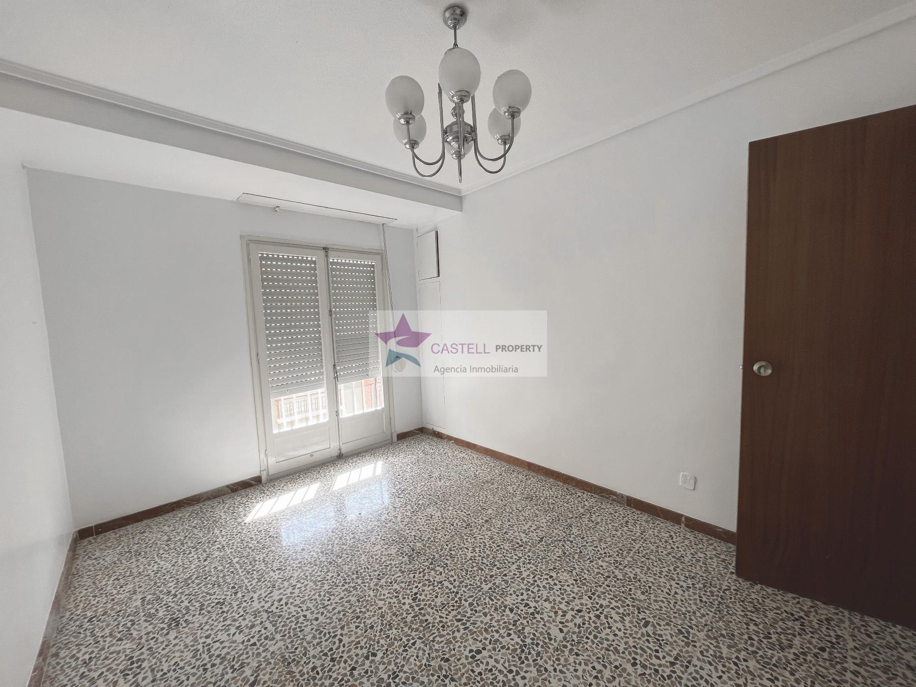 For sale of apartment in Elche-Elx