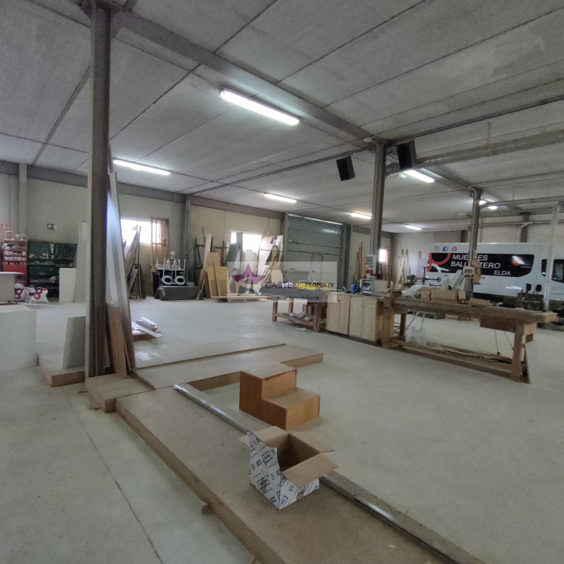 Venta de nave industrial en Elda