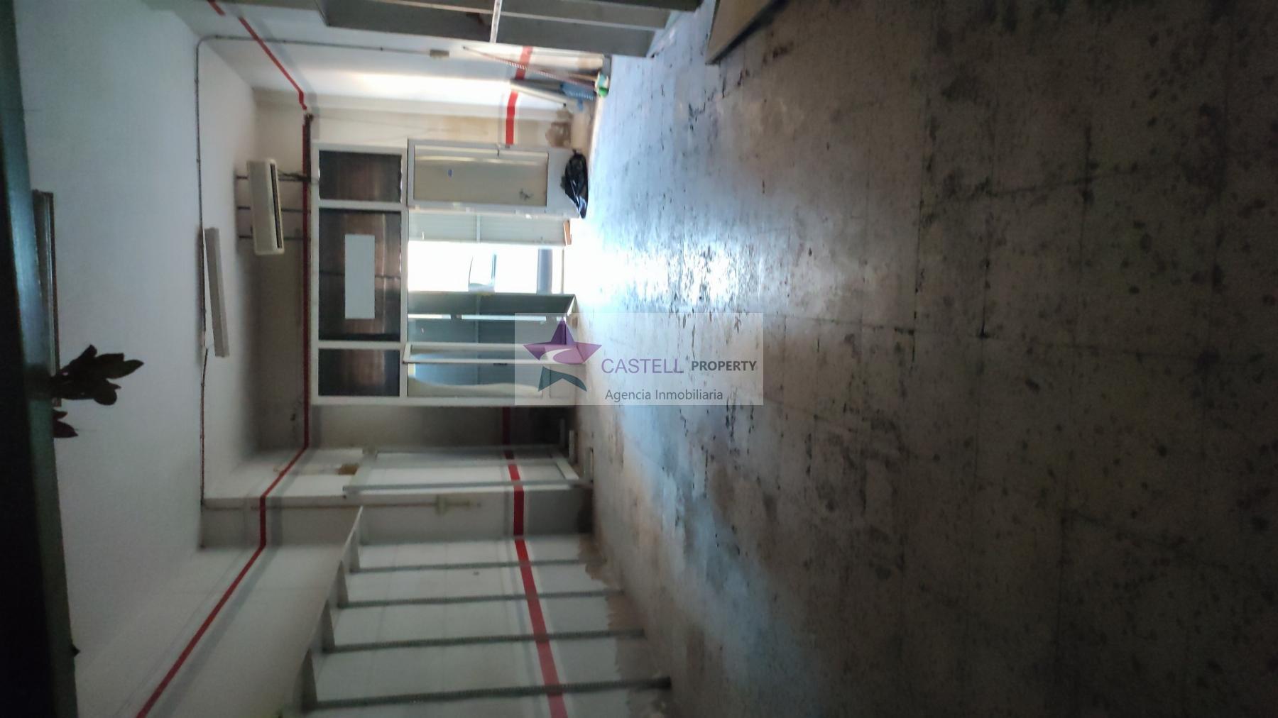 Venta de local comercial en Monforte del Cid