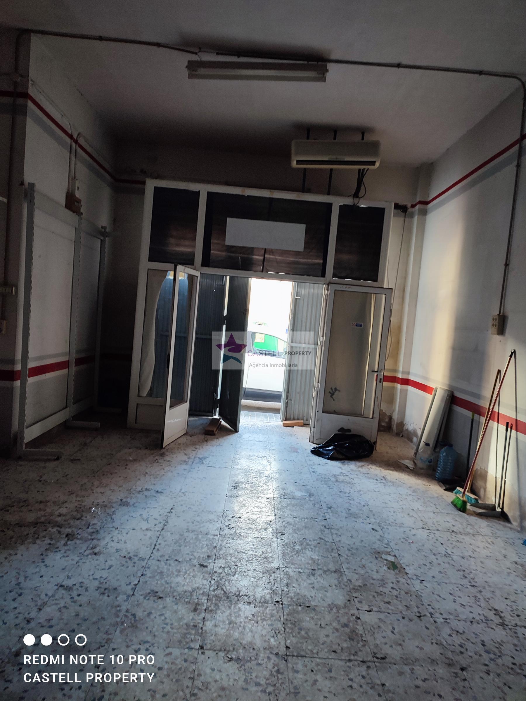 Venta de local comercial en Monforte del Cid