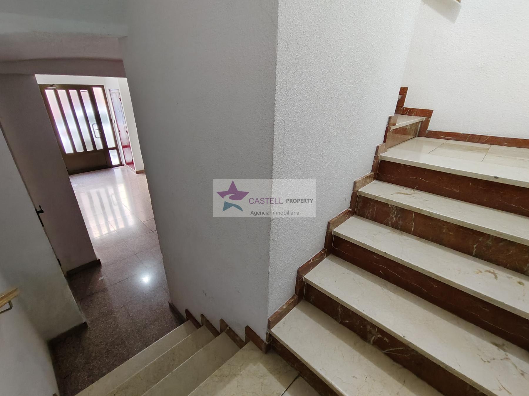 For sale of apartment in Elda