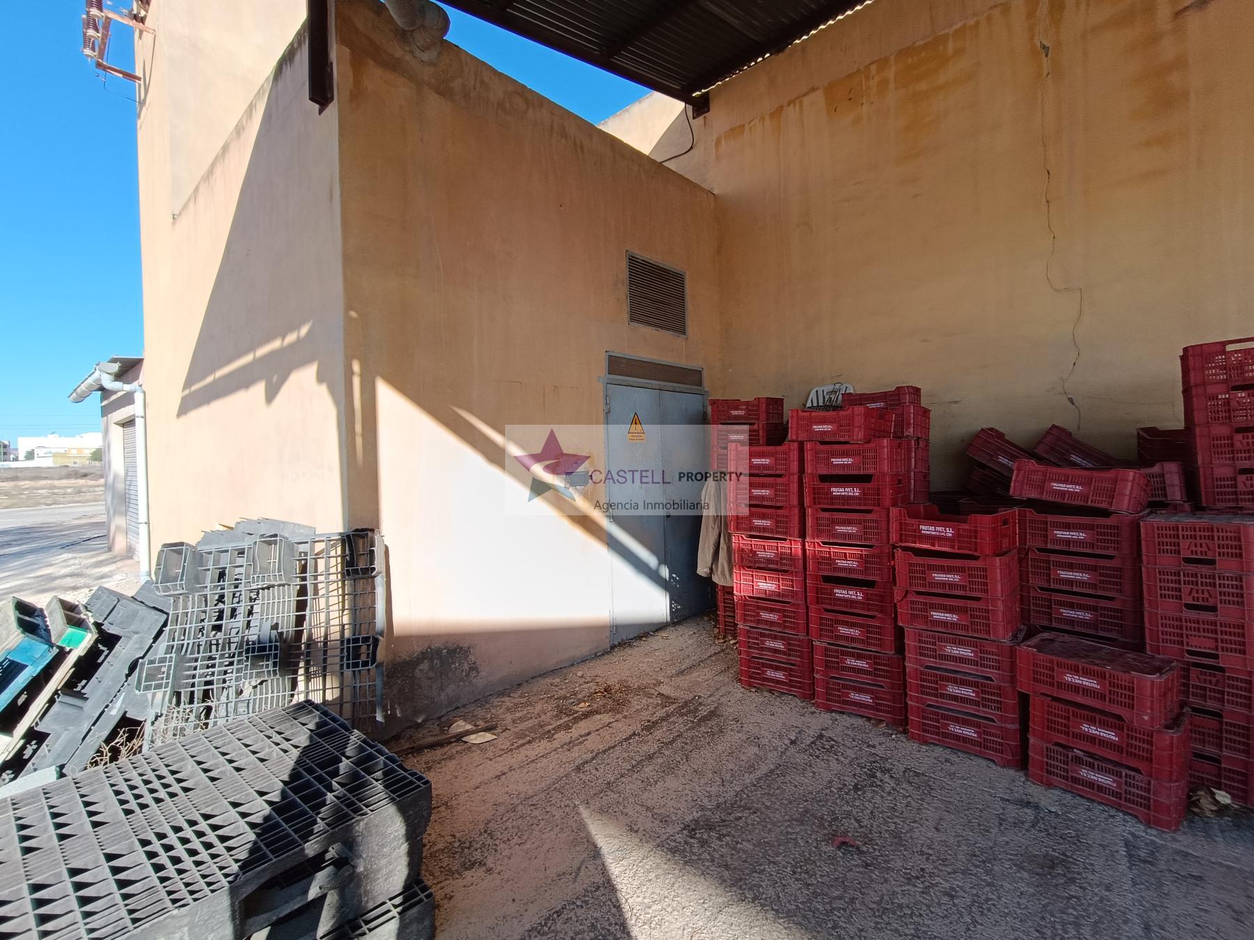 For sale of industrial plant/warehouse in Monforte del Cid