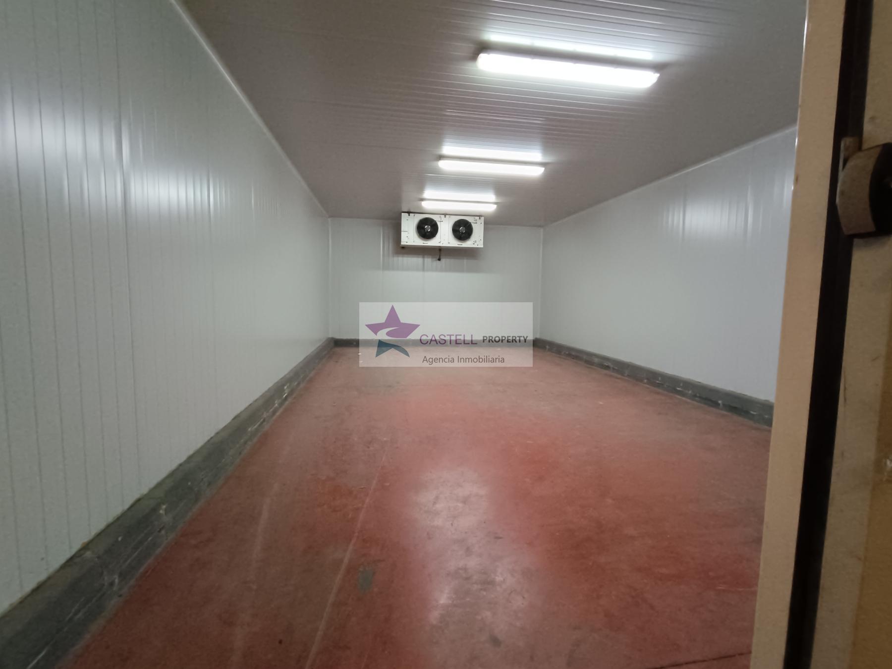 For sale of industrial plant/warehouse in Monforte del Cid