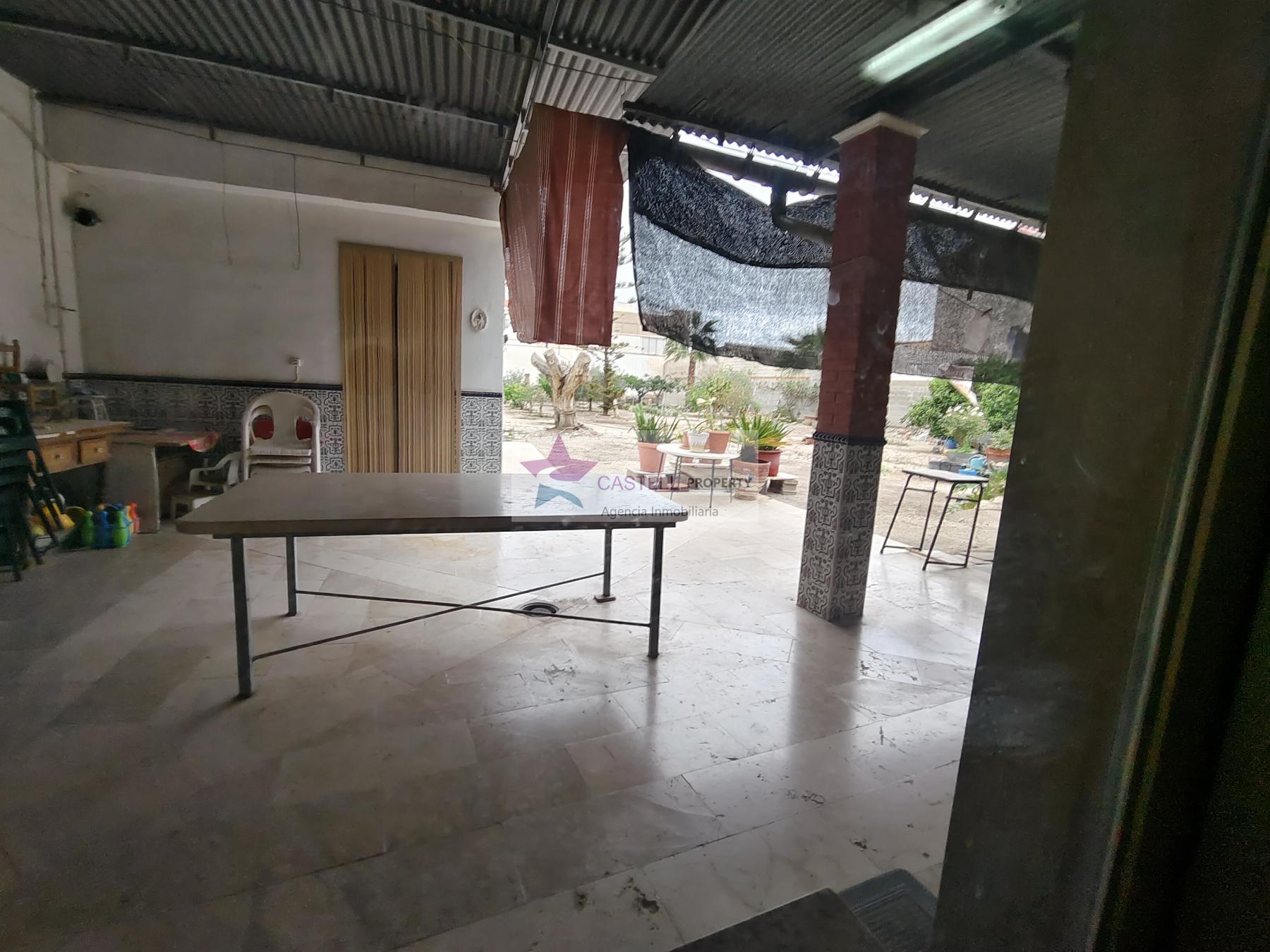 For sale of house in Novelda