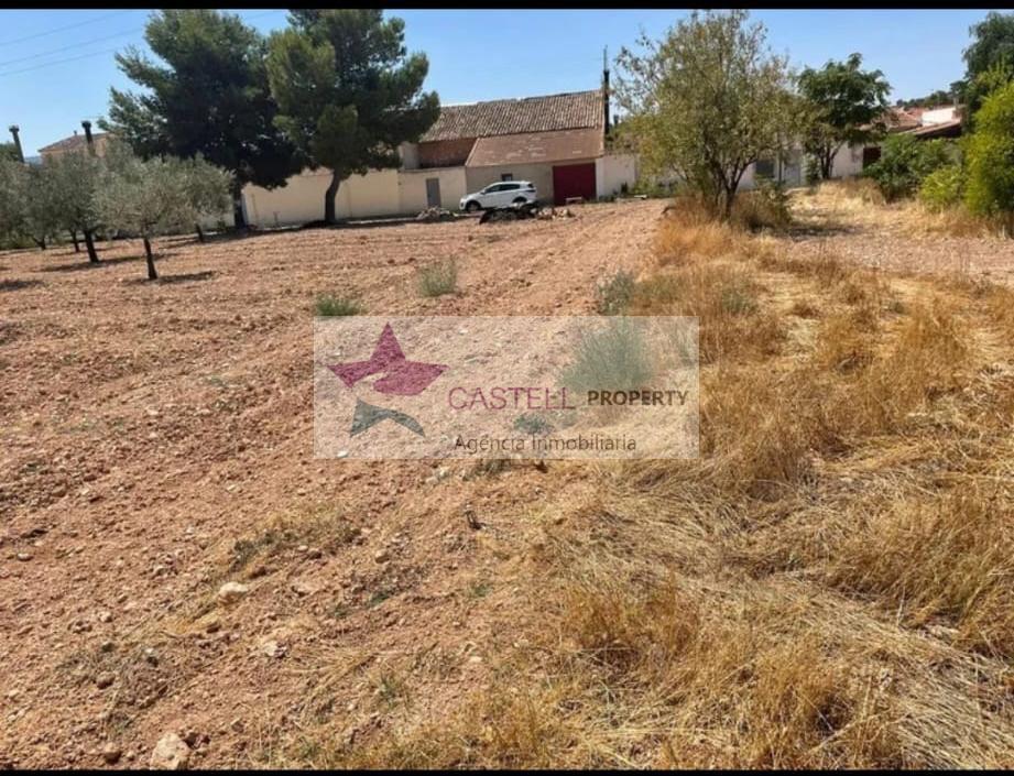 Venta de terreno en El Pinós