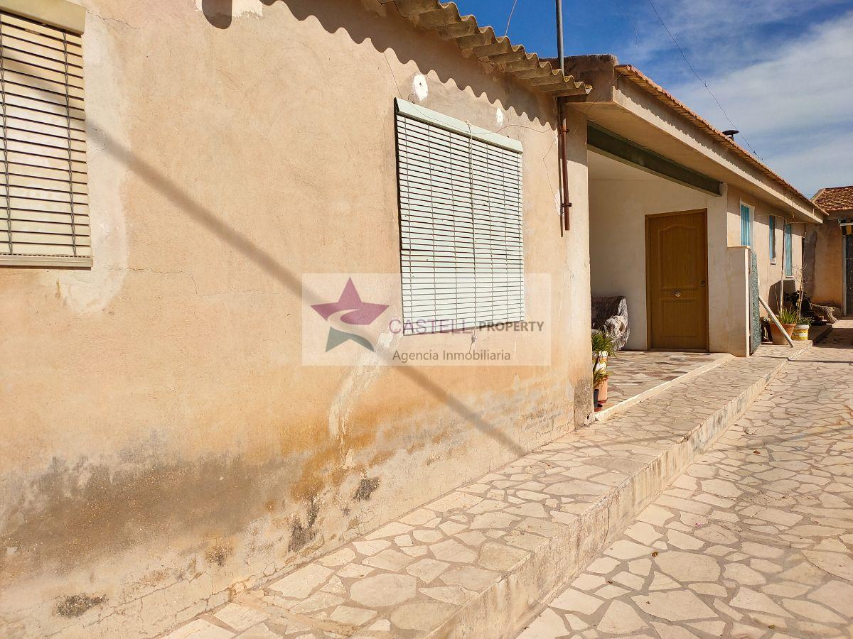 Venta de casa en Algueña