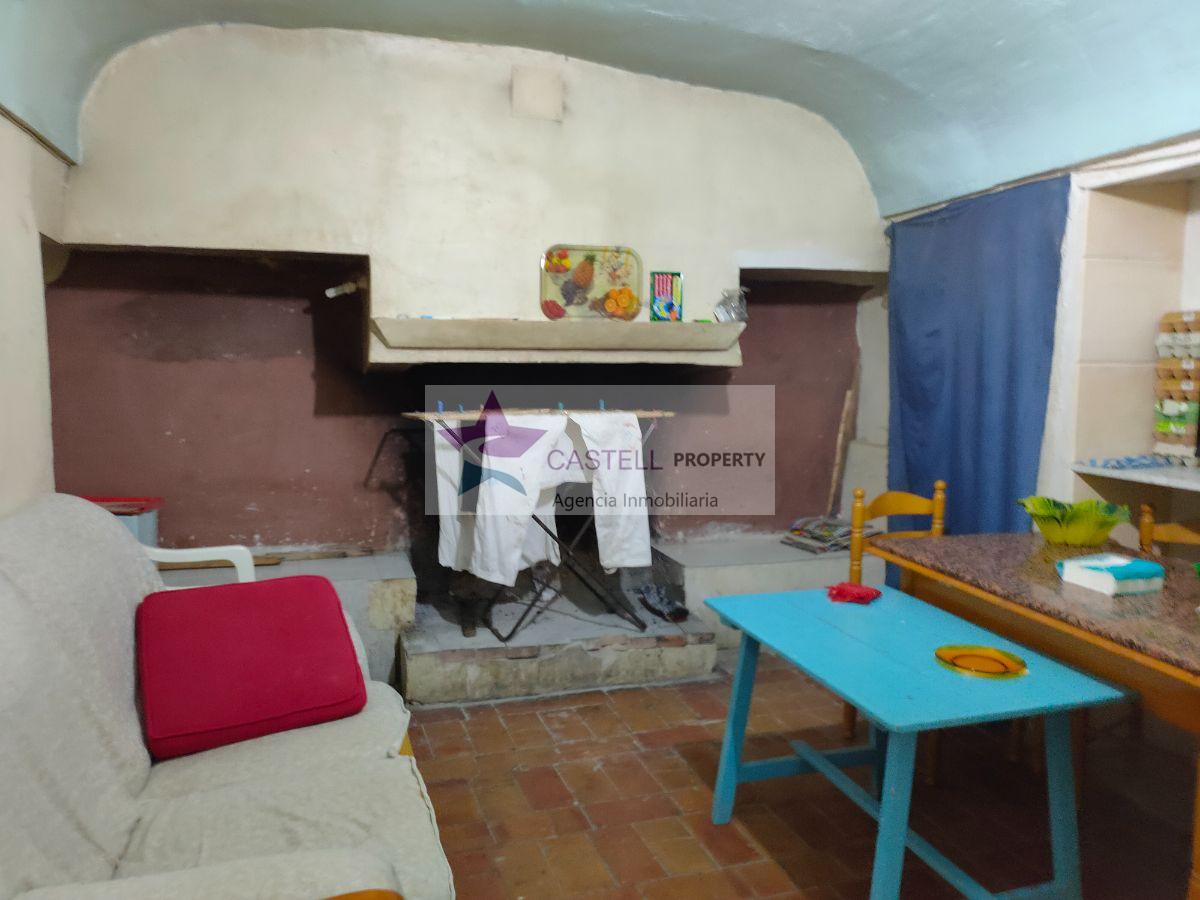 Venta de casa en Algueña