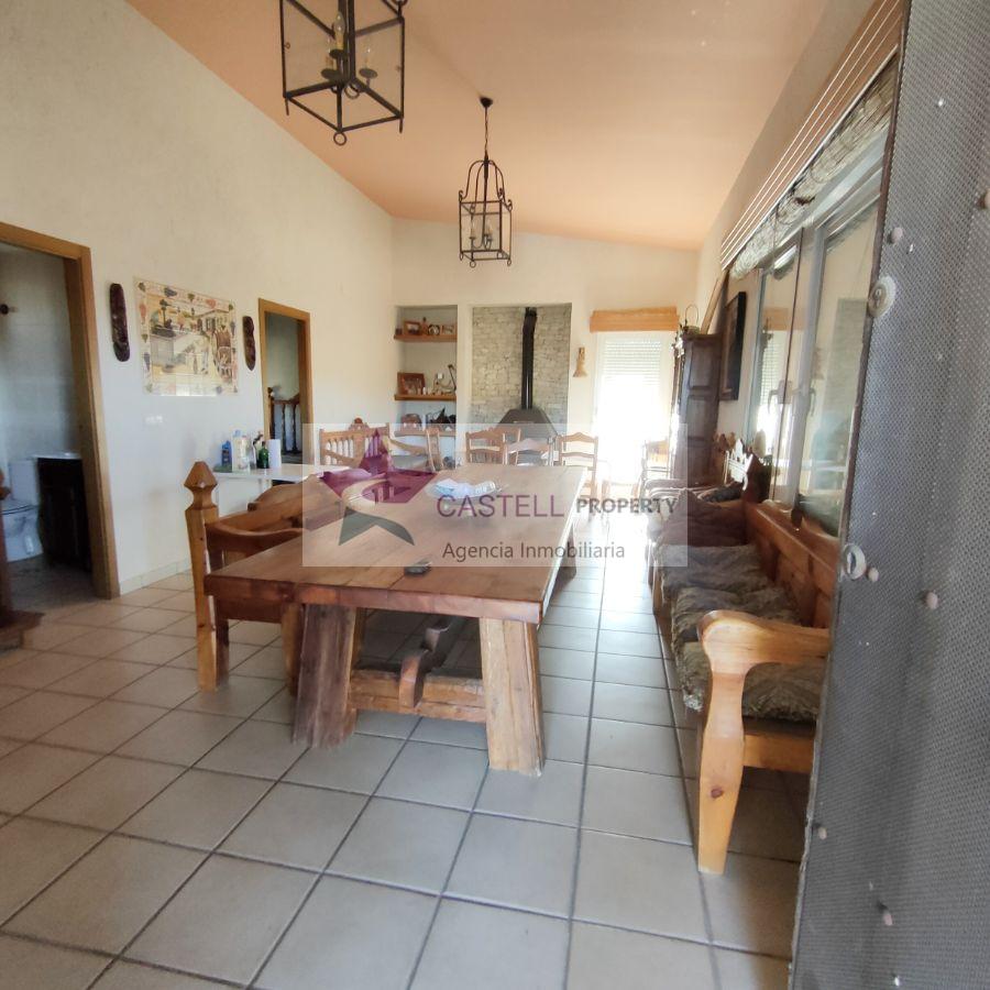 Venta de chalet en Petrer