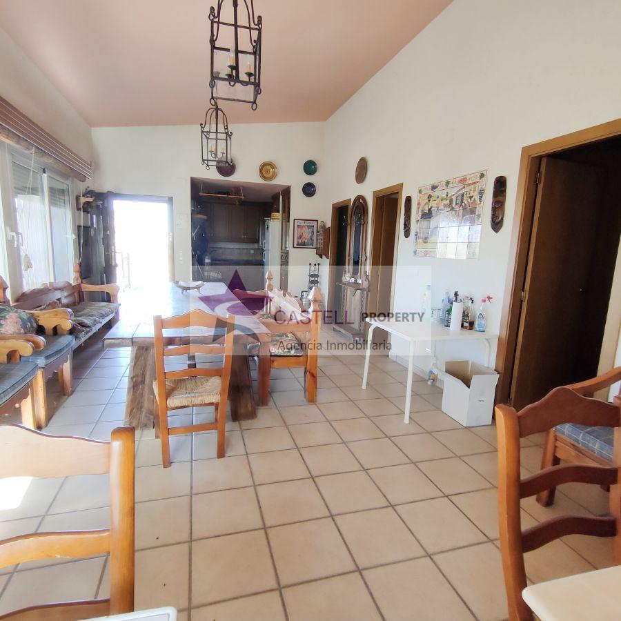 Venta de chalet en Petrer