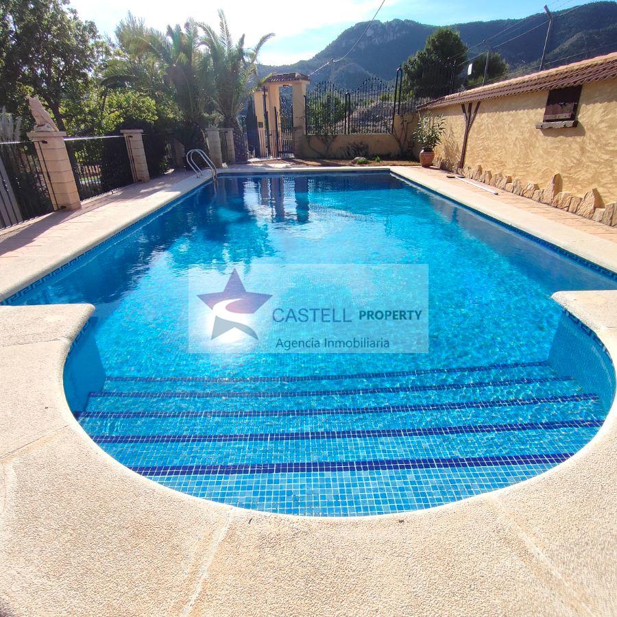 Venta de chalet en Hondón de las Nieves