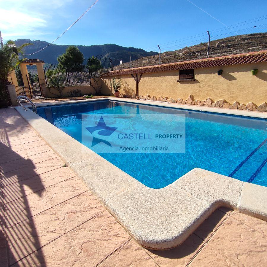 Venta de chalet en Hondón de las Nieves