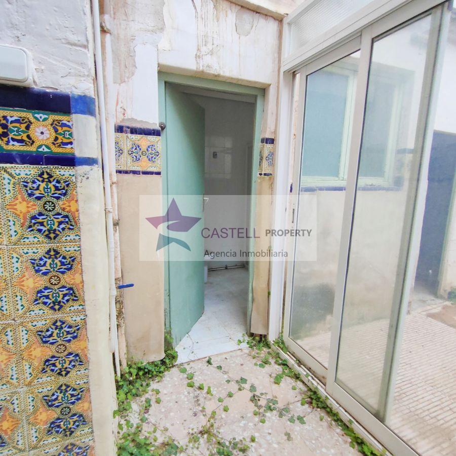 For sale of house in Monóvar-Monòver