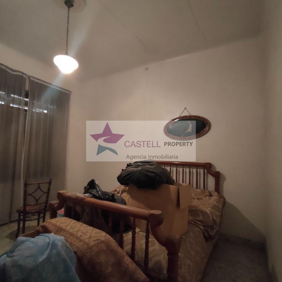 Venta de casa en Elda