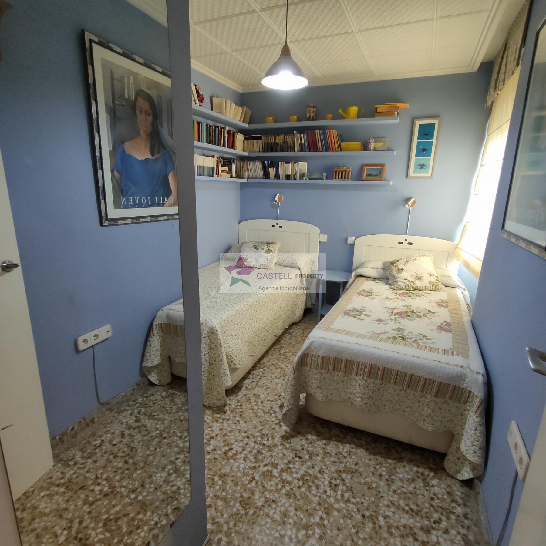 For sale of apartment in Elda