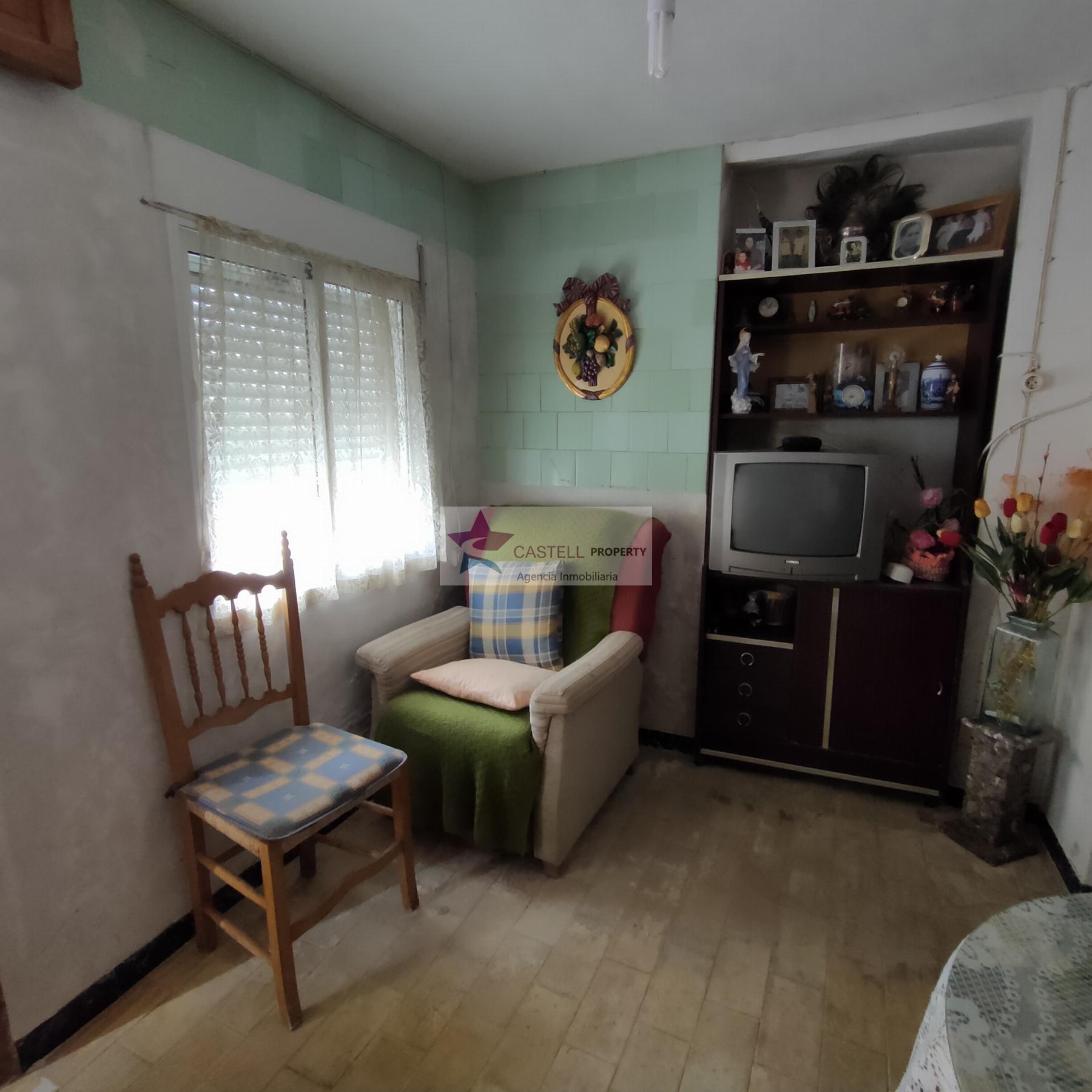 Venta de casa en Algueña