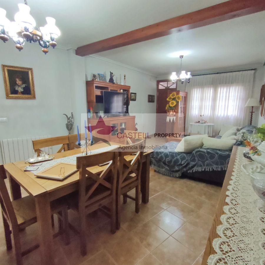 For sale of house in El Pinós