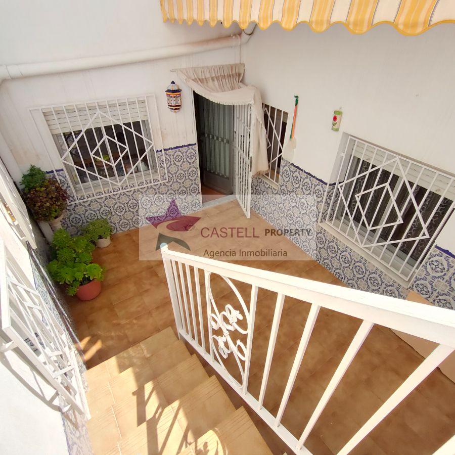 For sale of house in Monóvar-Monòver