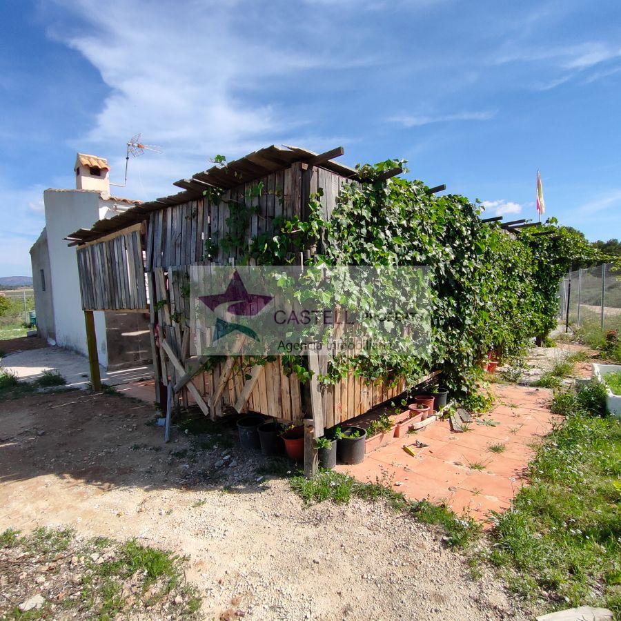 For sale of house in El Pinós