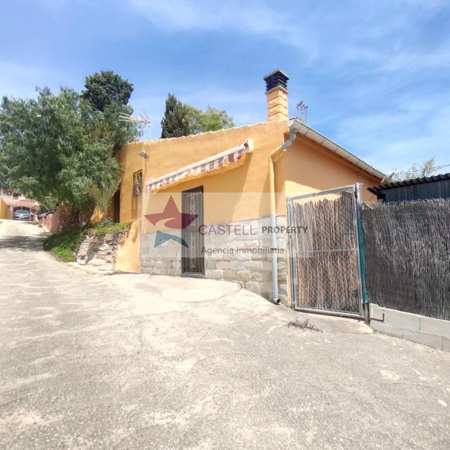 Venta de chalet en Algueña