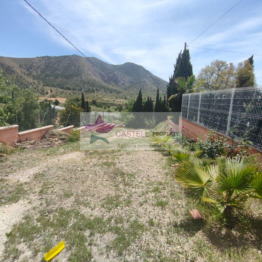 For sale of chalet in Algueña