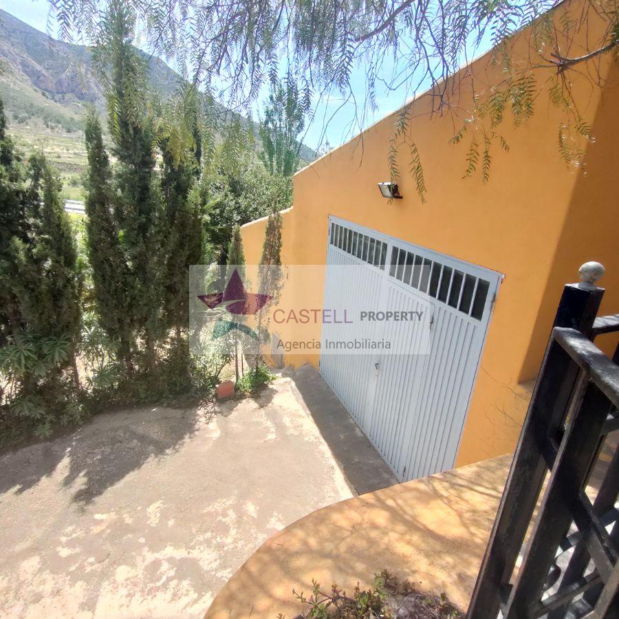 Venta de chalet en Algueña