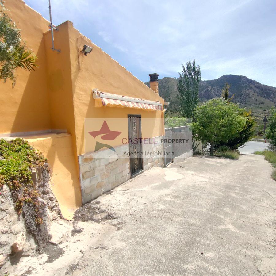 Venta de chalet en Algueña