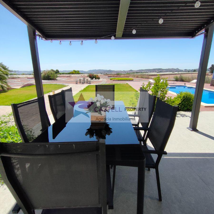 For sale of chalet in Novelda